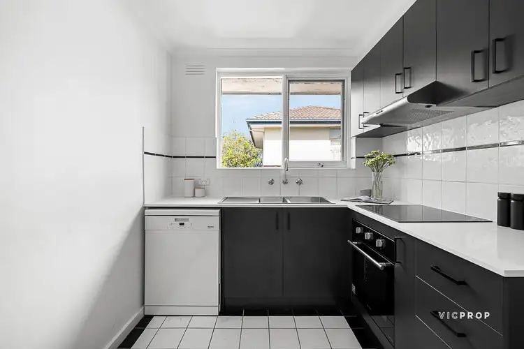 Fourth view of Homely apartment listing, 8/35 Grange Road, Fairfield VIC 3078