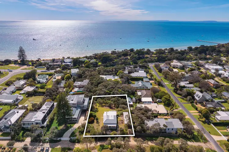 8 Rose Street, Sorrento VIC 3943