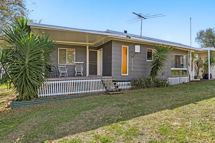 9 Sparksman Road, Mount Marshall QLD 4362