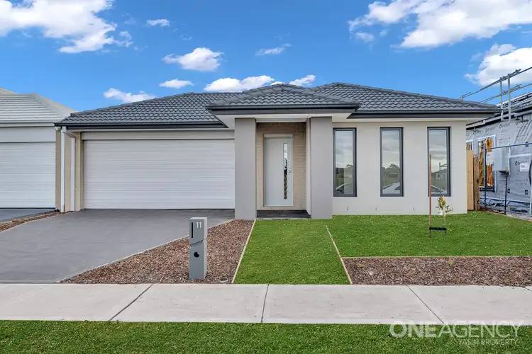 11 Kinane Street, Melton South VIC 3338