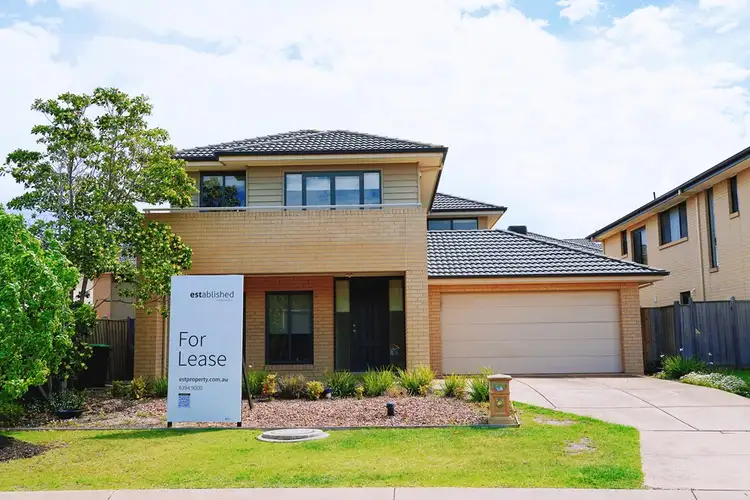3 Seafarer Way, Sanctuary Lakes VIC 3030