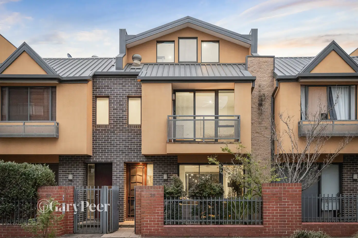Main view of Homely townhouse listing, 25 Heath Drive, Glen Huntly VIC 3163