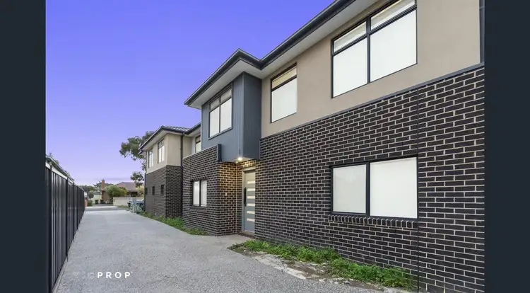 2/100 Links Street, Sunshine West VIC 3020