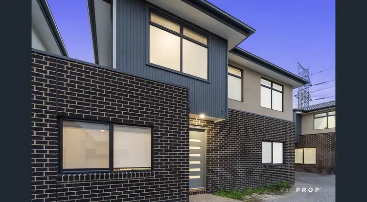 2/100 Links Street, Sunshine West VIC 3020