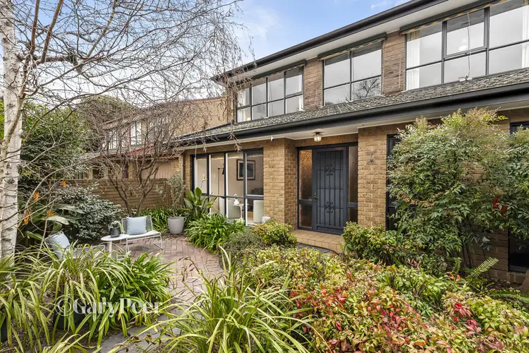 34 Carnarvon Road, Caulfield North VIC 3161
