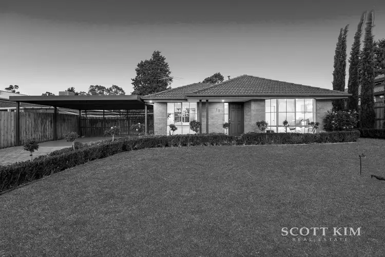19 Turramurra Drive, Rowville VIC 3178