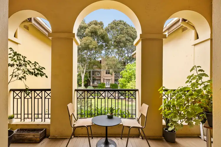 26-28 Dalgety Street