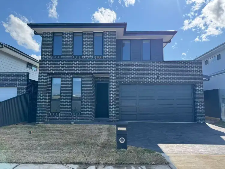 38 Lippizan Road, Austral NSW 2179