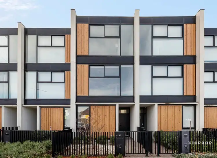 5/7 Hornsby Street, Dandenong VIC 3175