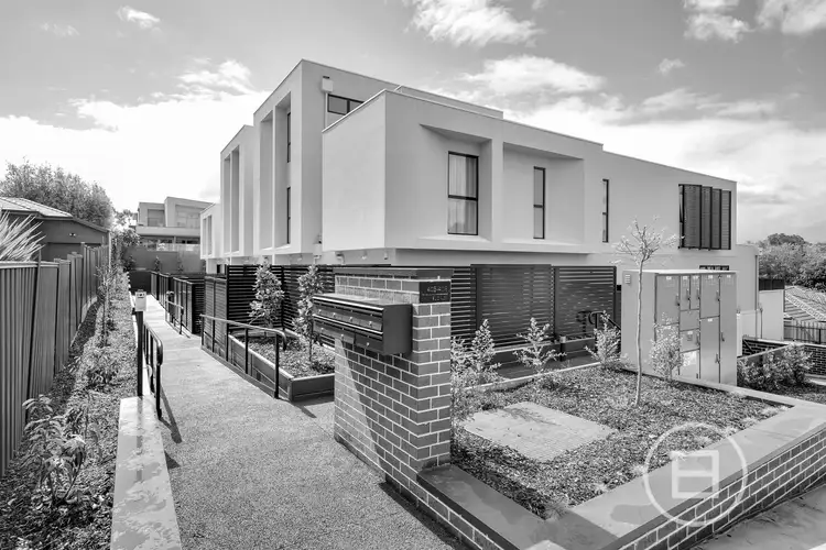 1/406-408 Buckley Street, Essendon West VIC 3040