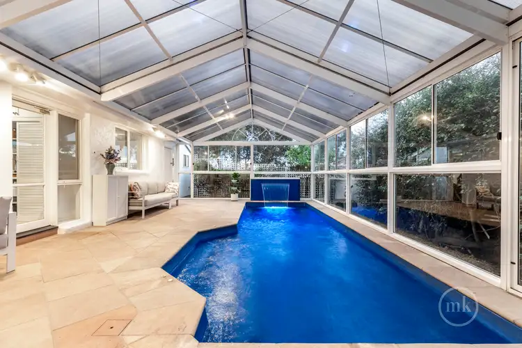 19 Warriparri Crescent, Greensborough VIC 3088