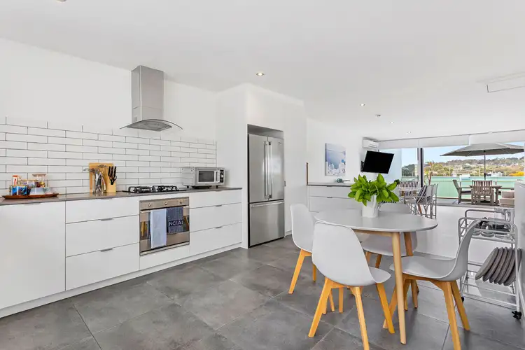 Fourth view of Homely apartment listing, 8/9 Blake Street, Mornington VIC 3931