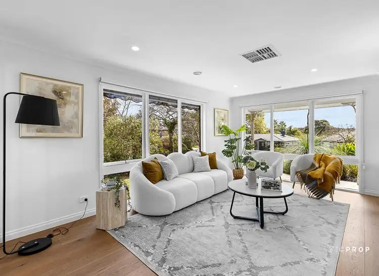 Second view of Homely house listing, 140 Martins Lane, Viewbank VIC 3084