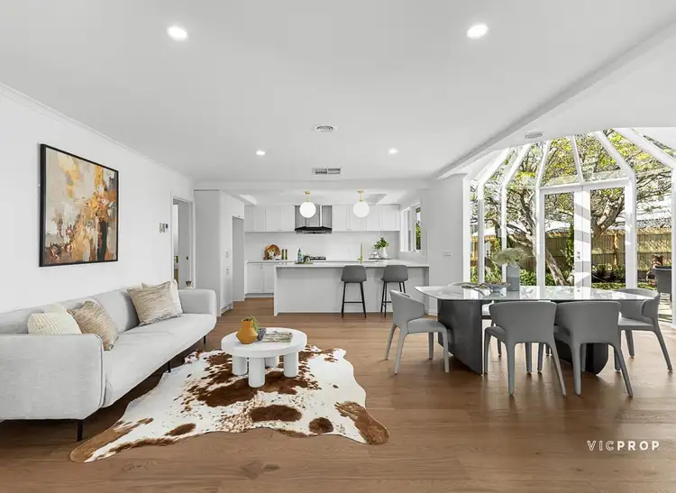 Fifth view of Homely house listing, 140 Martins Lane, Viewbank VIC 3084