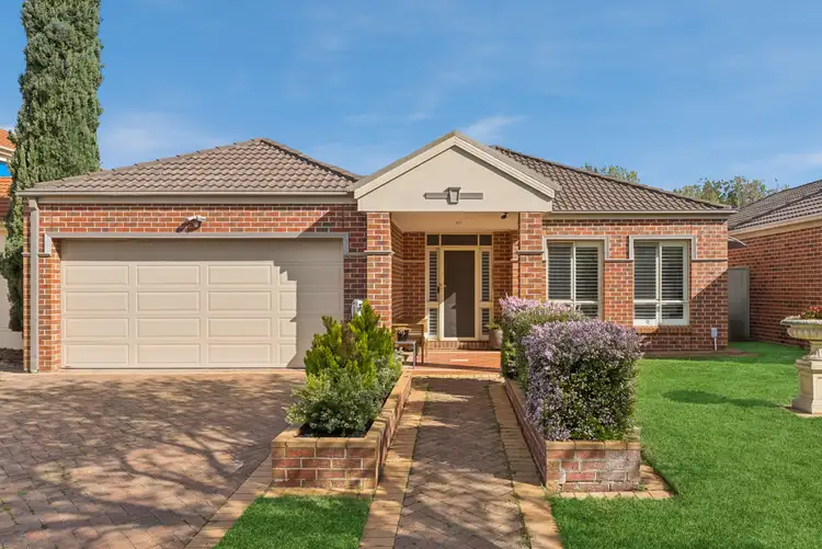 29 Ranmore Grove, Caroline Springs VIC 3023