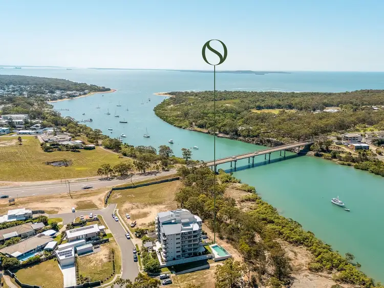 2/2 The Promenade, Boyne Island QLD 4680
