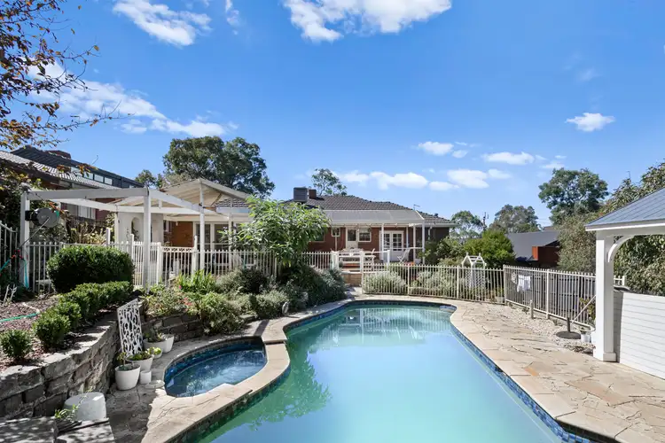 39 Grassy Flat Road, Diamond Creek VIC 3089