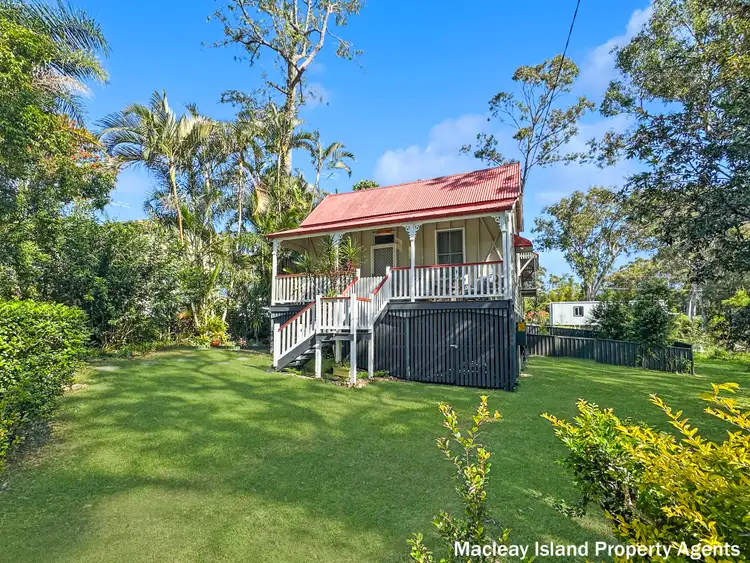 12 Kooberry Street, Macleay Island QLD 4184