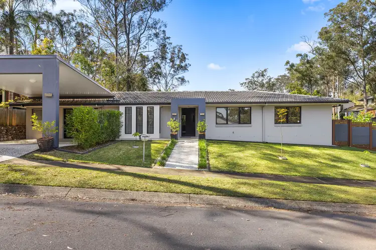 1 Sun Place, Chapel Hill QLD 4069