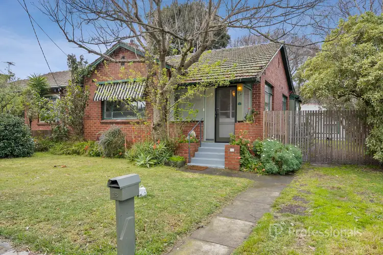 18 Valerian Street, Hampton VIC 3188
