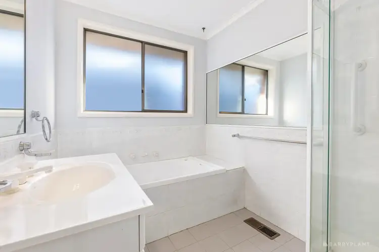 Sixth view of Homely house listing, 8 Dove Court, Templestowe Lower VIC 3107