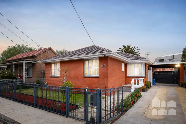 16 Bell Street, Seddon VIC 3011