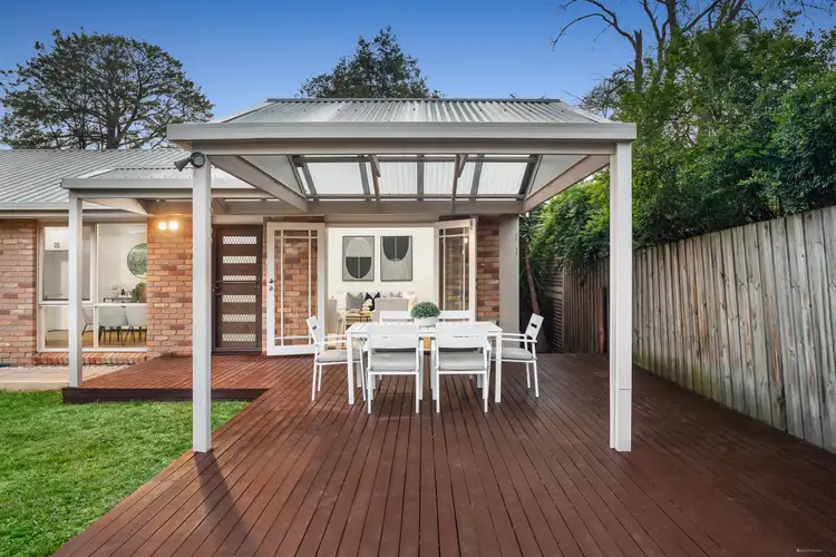 2/12 Hopetoun Street, Mitcham VIC 3132