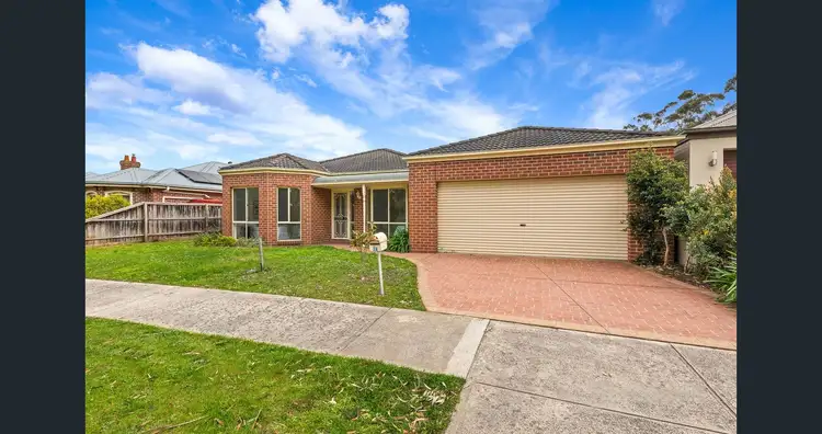 38 Stockmans Circuit, Pakenham VIC 3810