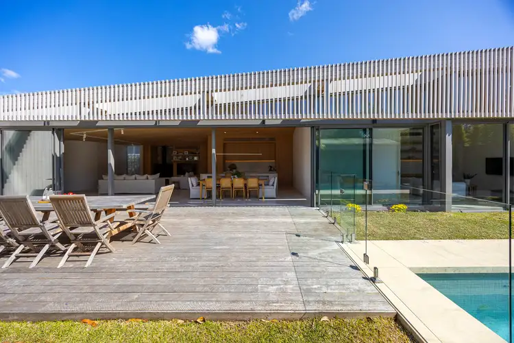 10 Heather Avenue, Sorrento VIC 3943