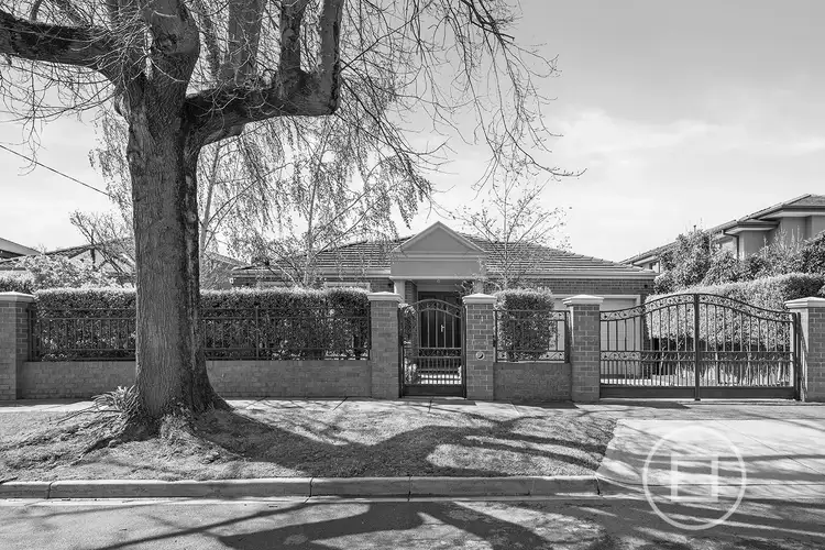 11 Winifred Crescent, Glen Iris VIC 3146