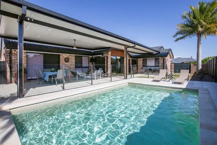 71 Dipper Drive, Burleigh Waters QLD 4220