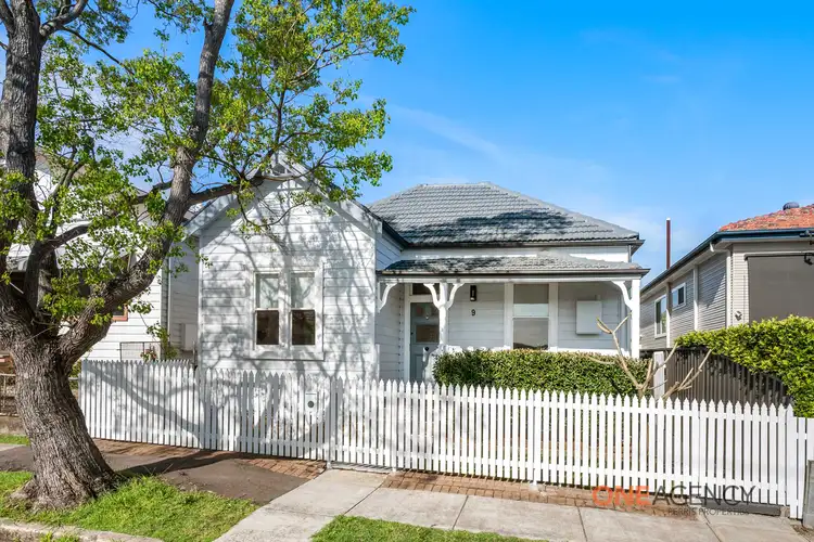 9 Barton Street, Mayfield NSW 2304