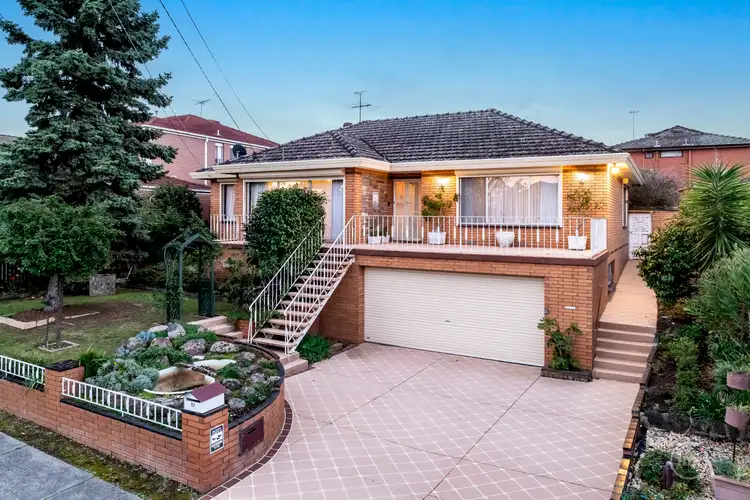 51 Winters Way, Doncaster VIC 3108