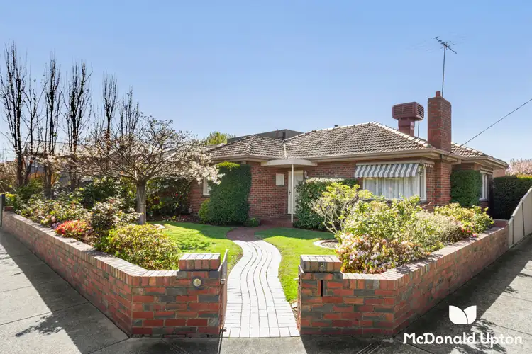 8 Wadham Street, Pascoe Vale South VIC 3044