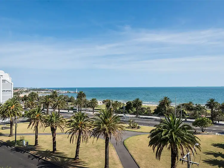 63/3 Alfred Square, St Kilda VIC 3182