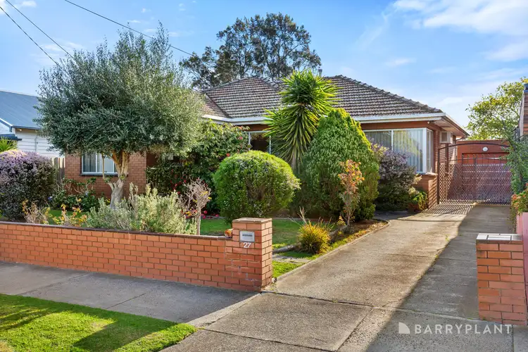 27 Warren Road, Parkdale VIC 3195