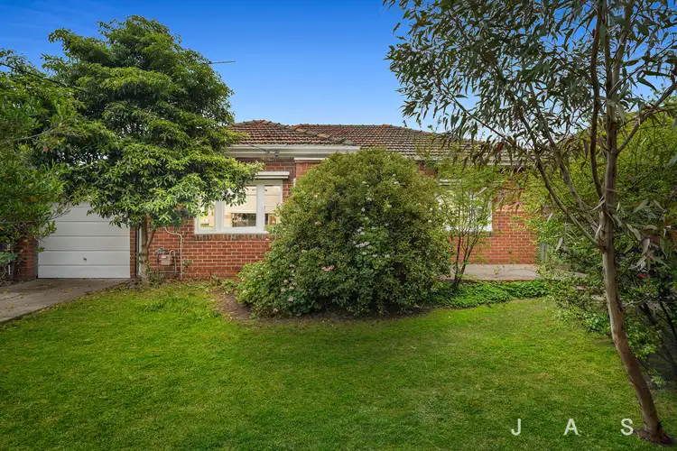 6 Hampton Parade, West Footscray VIC 3012