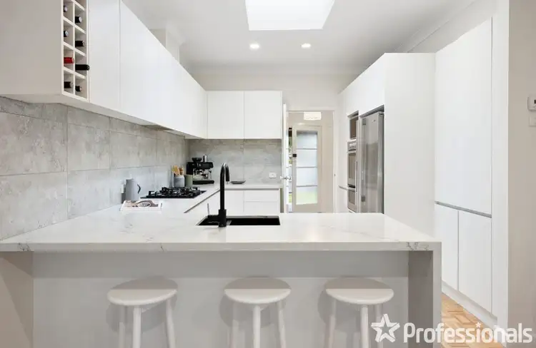Fifth view of Homely house listing, 14 Sandra Grove, Bentleigh VIC 3204