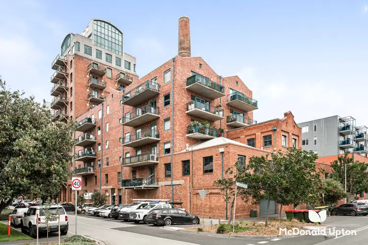 852/1 Esplanade West, Port Melbourne VIC 3207