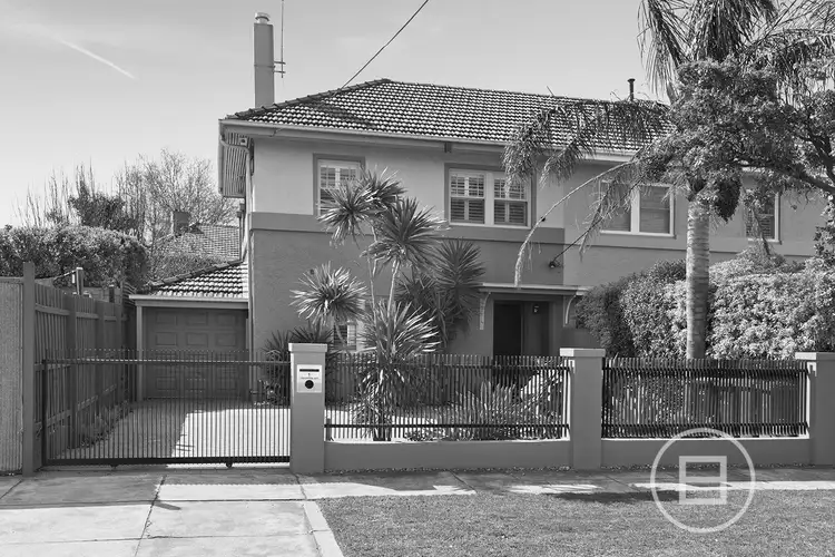 1 Crichton Avenue, Port Melbourne VIC 3207