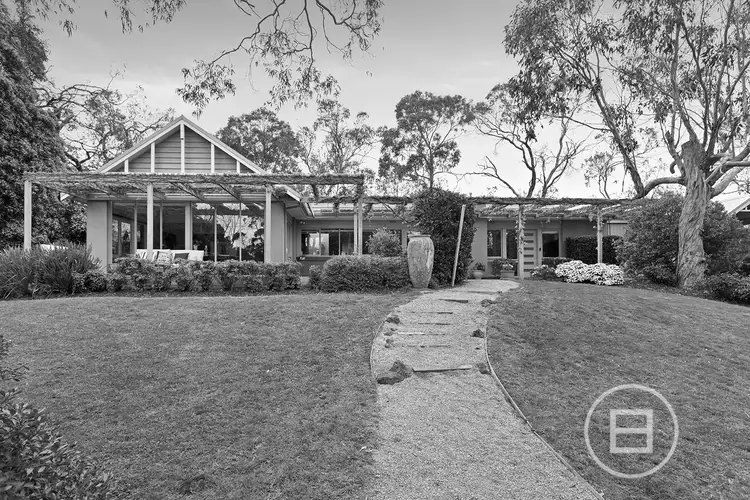 48 Mather Road, Mount Eliza VIC 3930