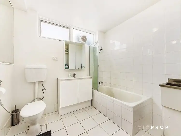 Fifth view of Homely unit listing, 6/19 St Albans Road, St Albans VIC 3021
