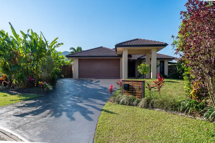 10 Bushlark Place, Smithfield QLD 4878