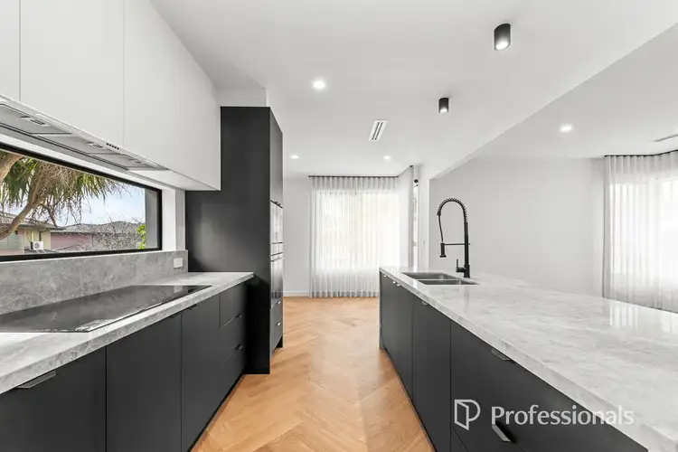 Sixth view of Homely house listing, 5 Chantilly Street, Mount Waverley VIC 3149