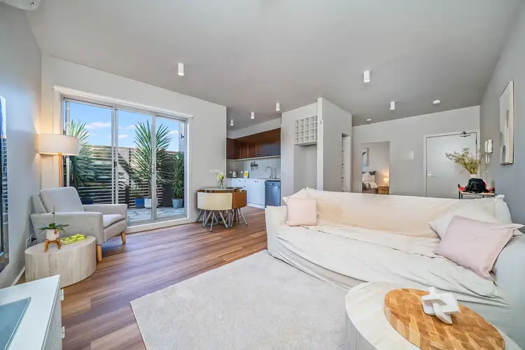 1/1A Thames Promenade, Chelsea VIC 3196