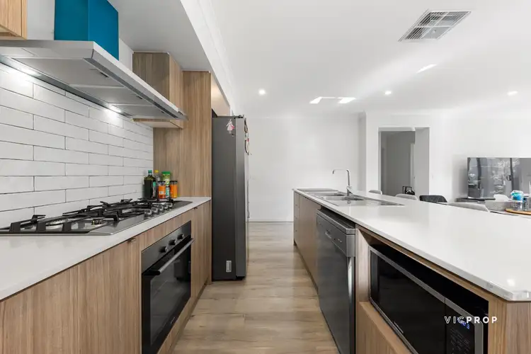 Fifth view of Homely house listing, 7 Homebush Drive, Tarneit VIC 3029