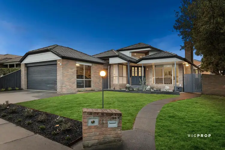 14 Yellowstone Close, Rowville VIC 3178