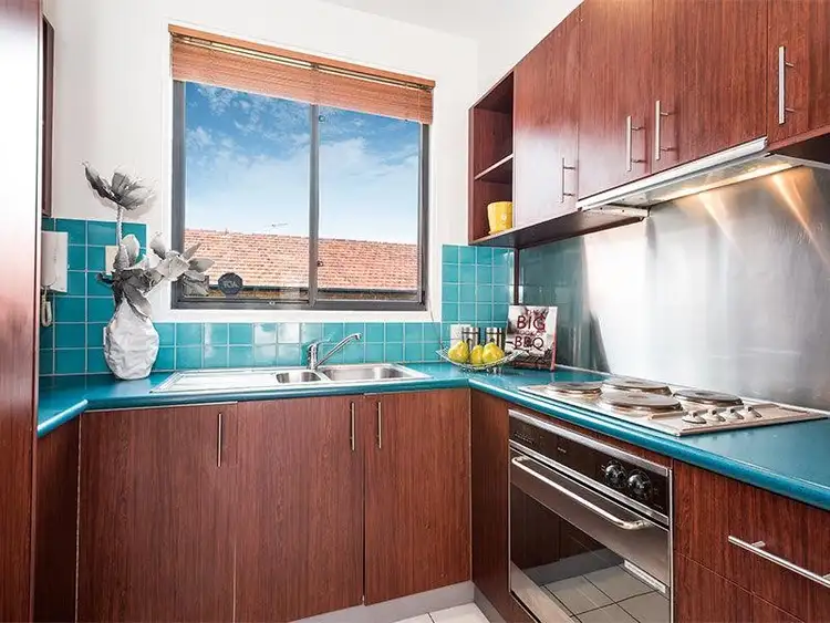 Fifth view of Homely apartment listing, 12/89 Ormond Road, Elwood VIC 3184