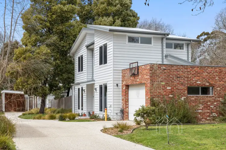 1/14 Carlisle Street, Woodend VIC 3442