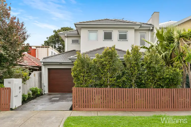 1/16 Bradley Street, Newport VIC 3015